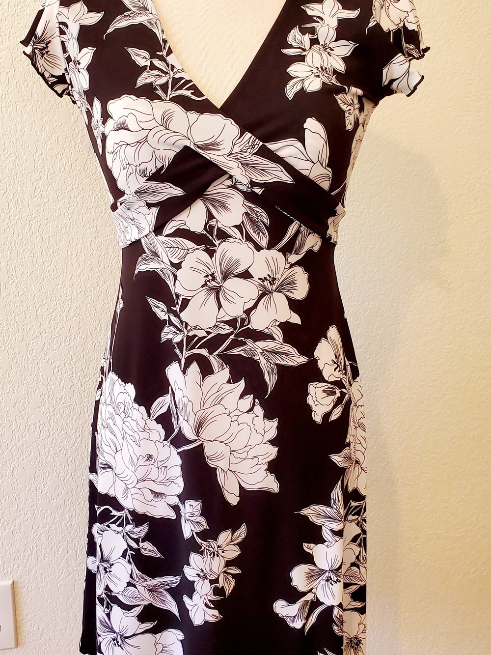 Charlotte Russe Black and White Floral Midi Dress